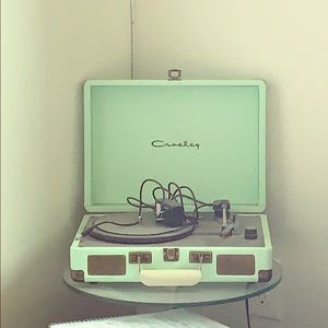 Crosley Record Player Bluetooth Compatible Too!